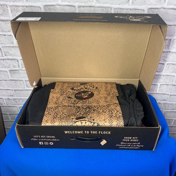 🦅🎁BNIB/NWT |•FREEBIRD BY STEVEN•| CONTOUR Boots in WINE Color - Picture 15 of 16